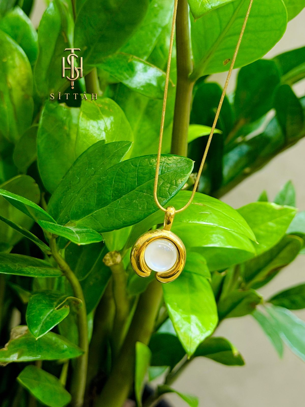 Pearl Halo Pendant