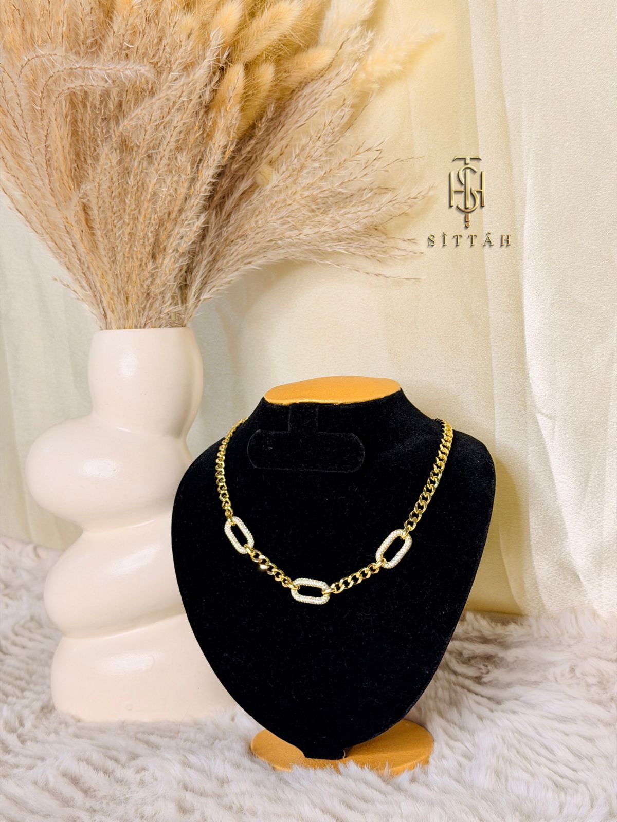 Golden Halo Link Necklace