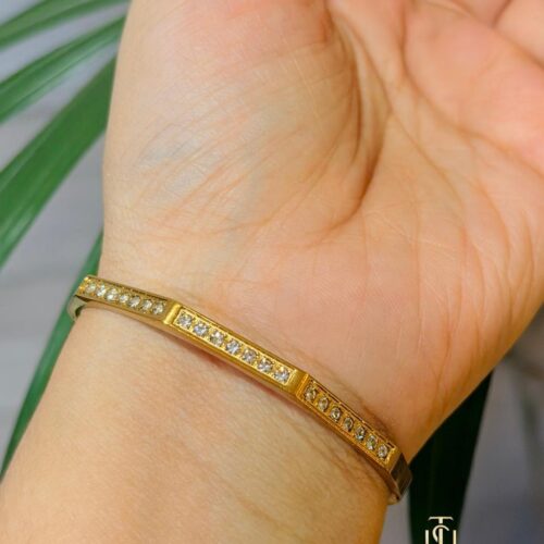 Radiant Luxe Crystal Bangle