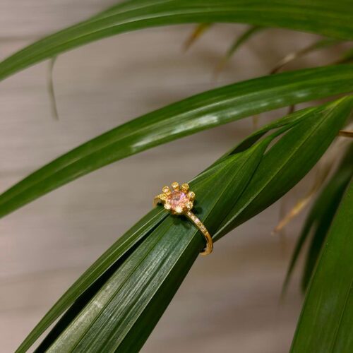 Golden Daisy Ring
