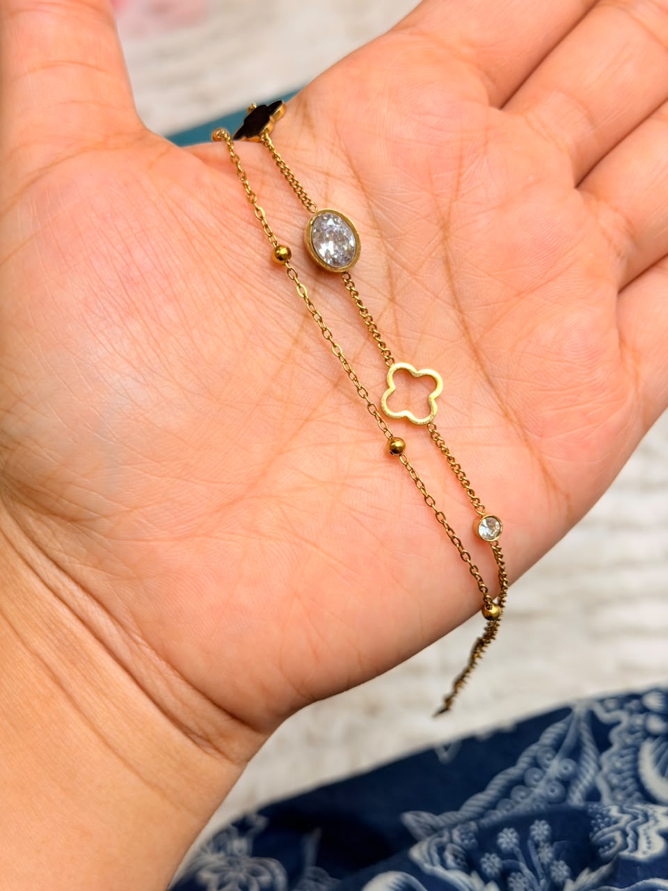 Golden Clover Spark Bracelet - Image 2
