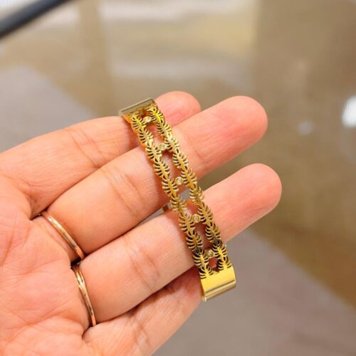Imperial Leaf Bangle