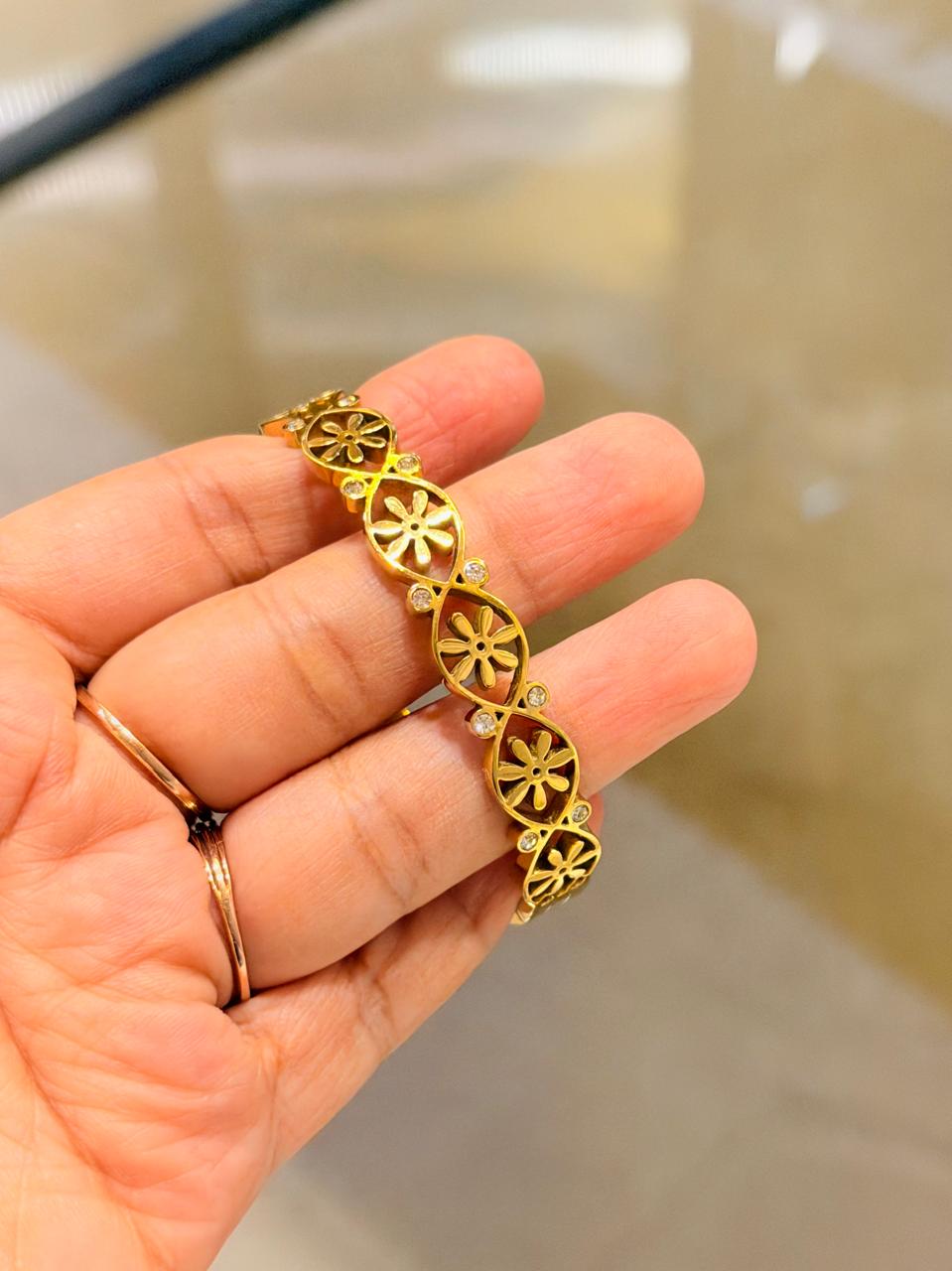 Bloom Luxe Bangle