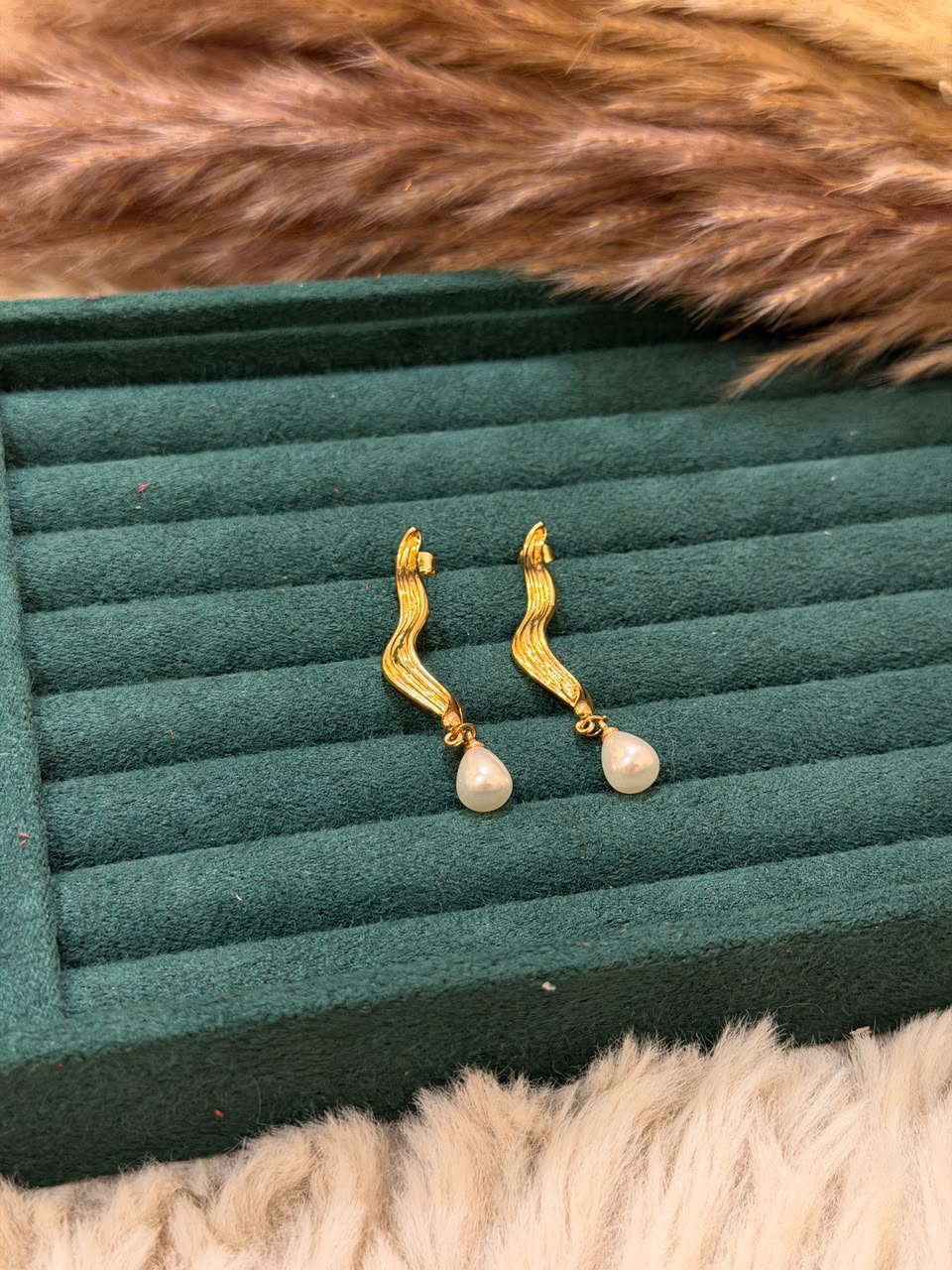 Mira Wave Drops Ear Rings