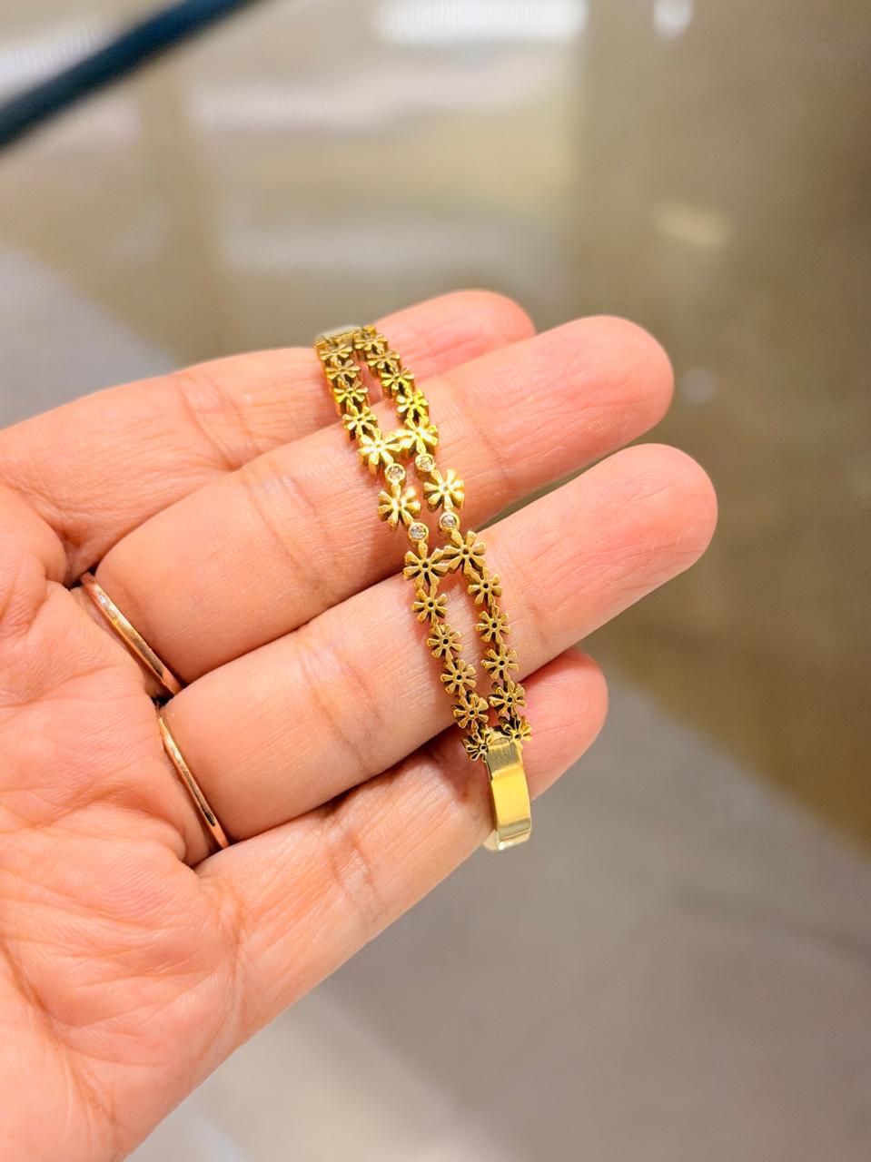 Daisy Whisper Bangle