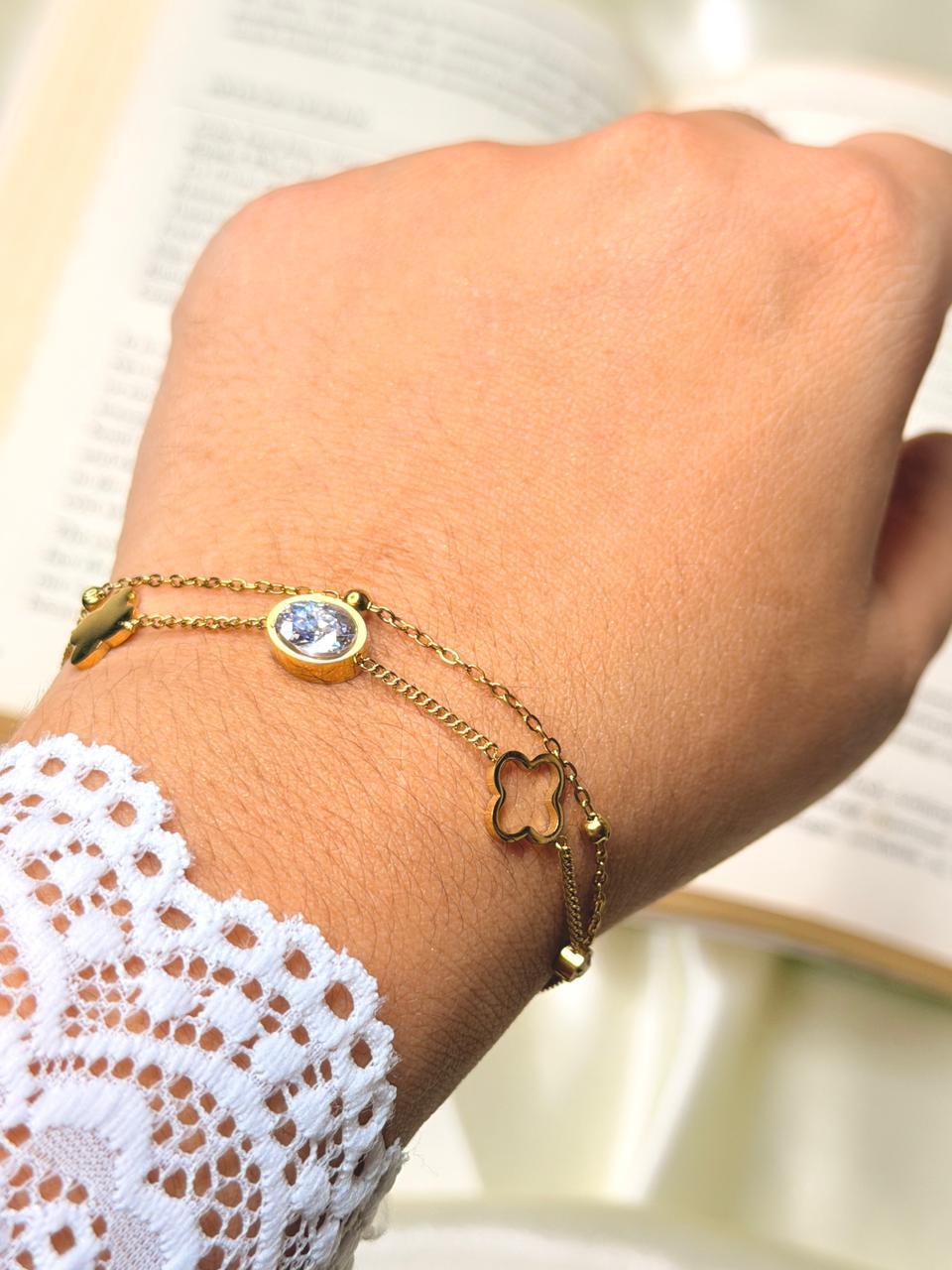 Golden Clover Spark Bracelet