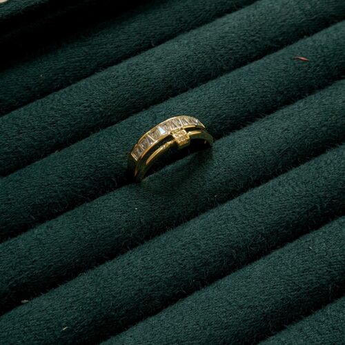 Lustre Crown Ring