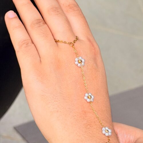 Daisy Grace Hand Chain