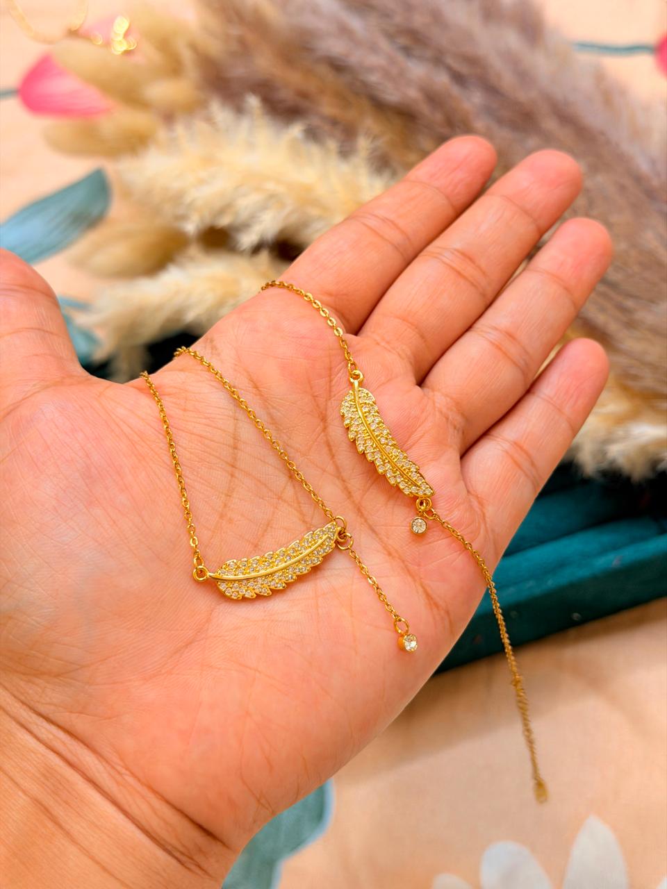 Divine Feather Set - Image 2