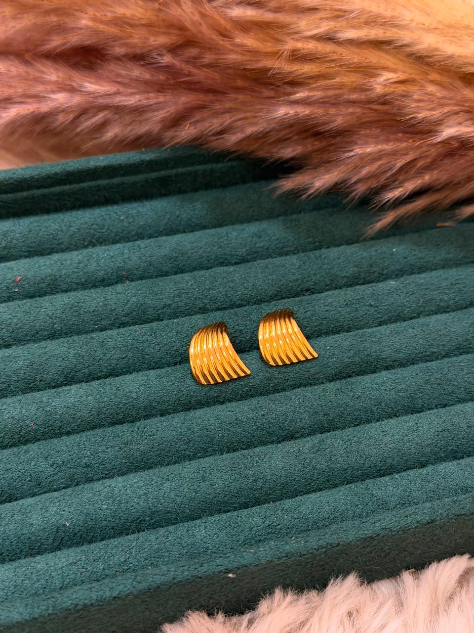 Aurelia Ridges Earring