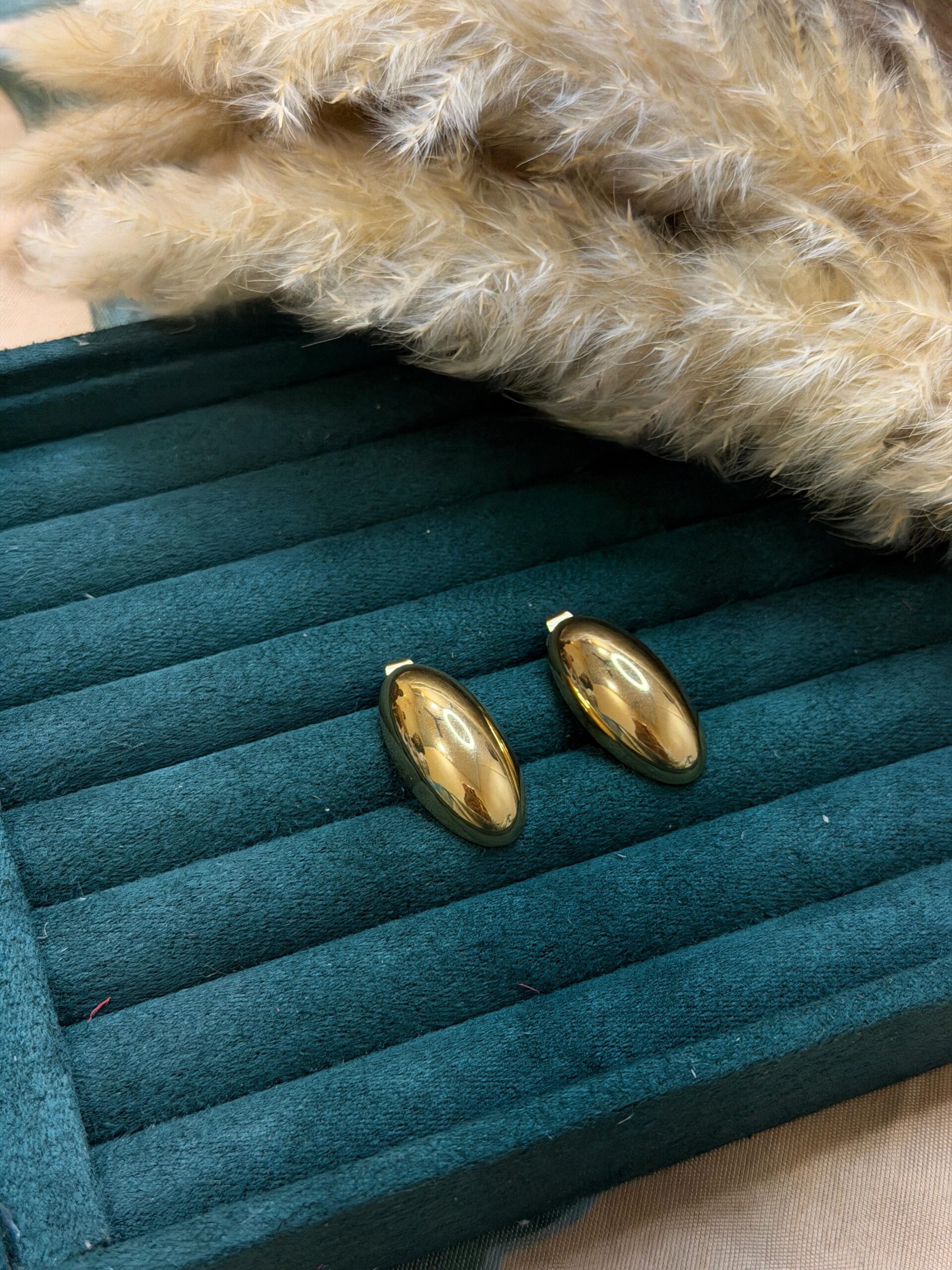Solea Statement Studs