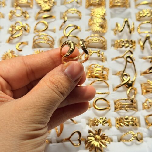 Golden Curve Ring