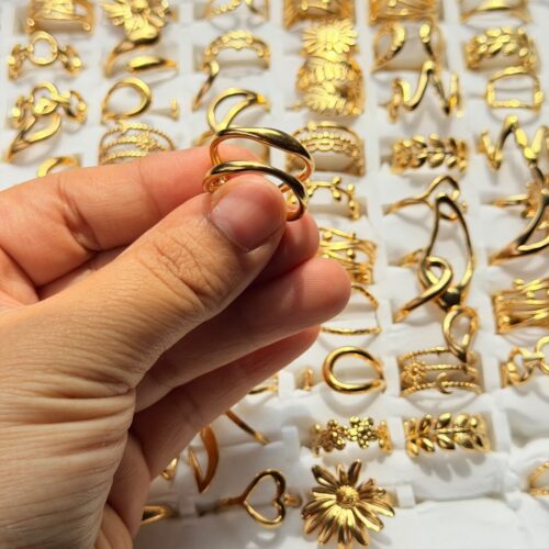 Double Curve Ring
